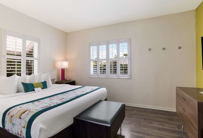 Best Western Plus Hibiscus Motel