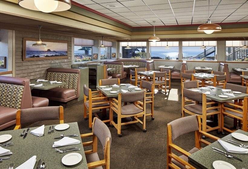 Cavalier Oceanfront Resort