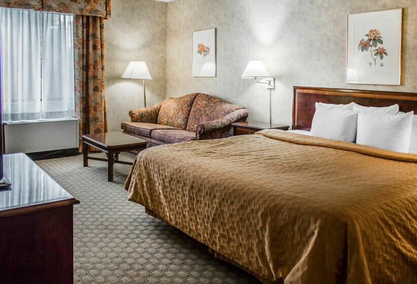 فندق Ramada By Wyndham Bel Aire Erie