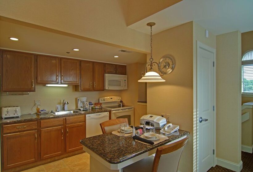 Eden Resort And Suites, Bw Premier Collection