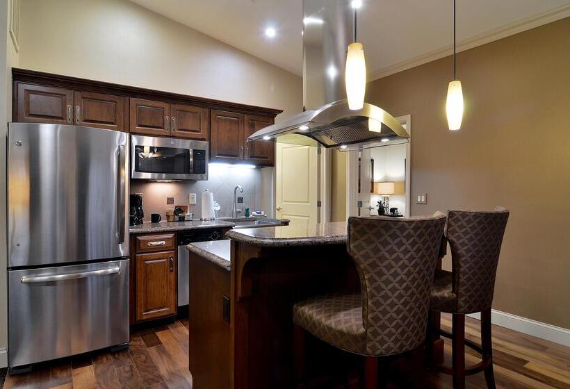 Eden Resort And Suites, Bw Premier Collection