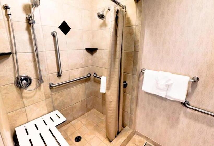 Eden Resort And Suites, Bw Premier Collection