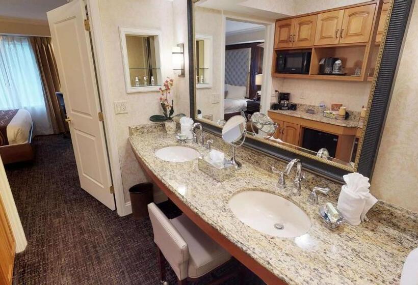 Eden Resort And Suites, Bw Premier Collection