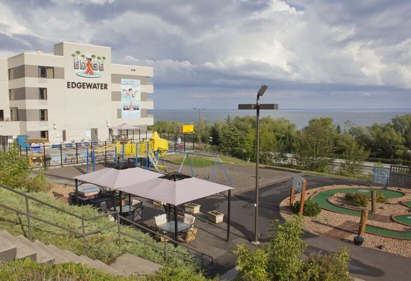 Edgewater Hotel & Waterpark