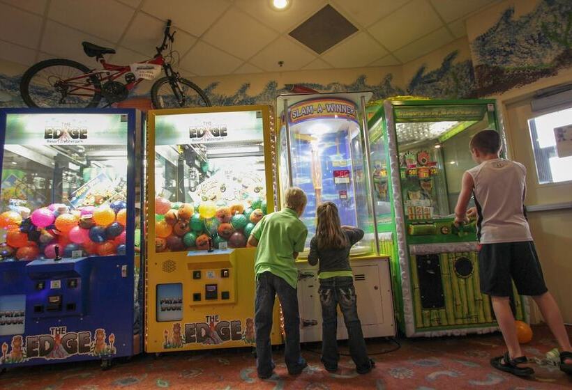 Edgewater Hotel & Waterpark