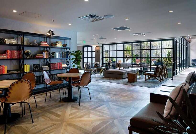 Freepoint Hotel Cambridge, Tapestry Collection By Hilton