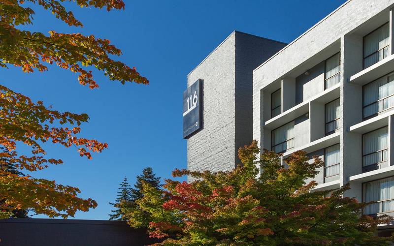 116, A Coast Hotel Bellevue