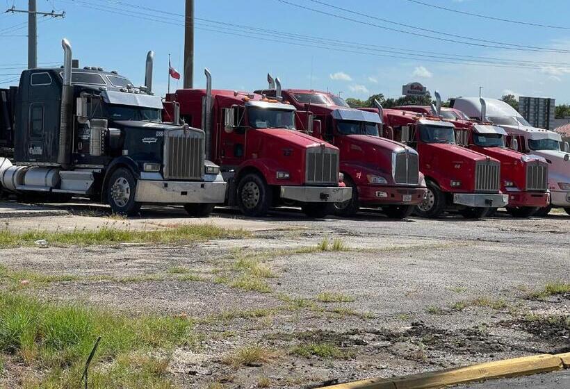 בית מלון כפרי Americas Best Value Inn Beaumont