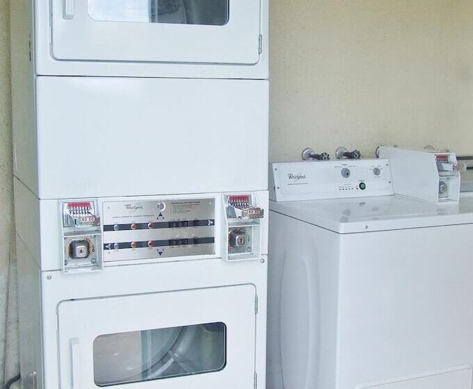 فندق Americas Best Value Inn Beaumont