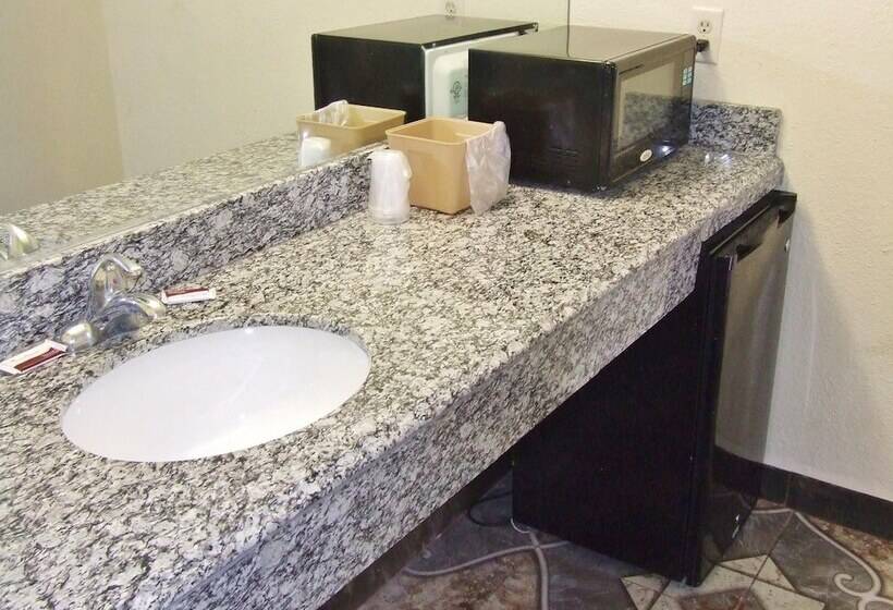 فندق Americas Best Value Inn Beaumont