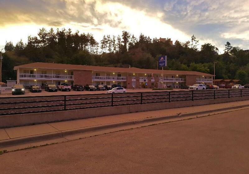 فندق Americas Best Value Inn By The River Hot Springs