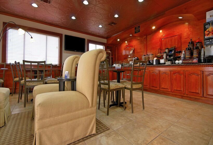 호텔 Americas Best Value Inn Kingsville