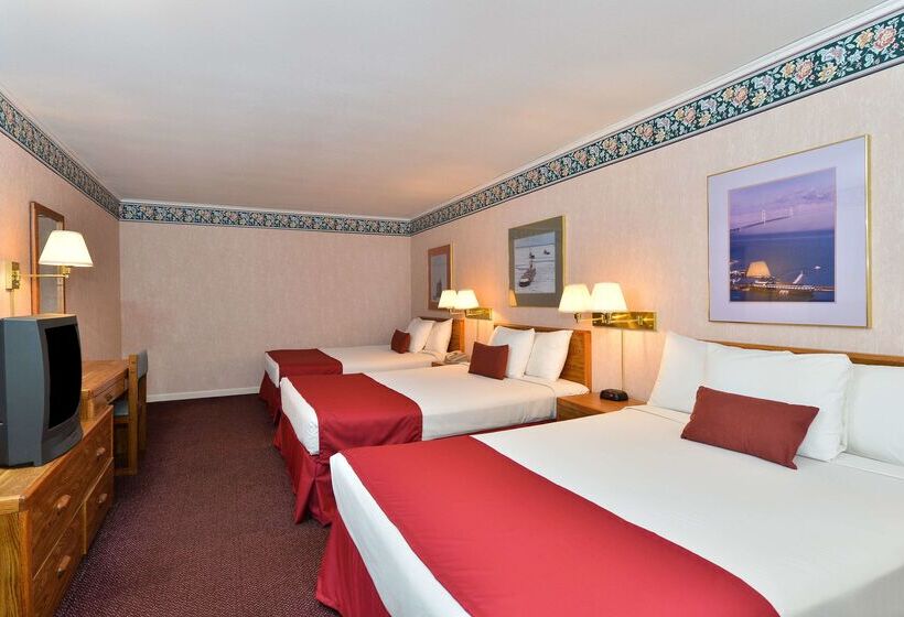 호텔 Americas Best Value Inn Mackinaw City