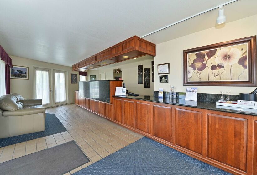 호텔 Americas Best Value Inn Mackinaw City