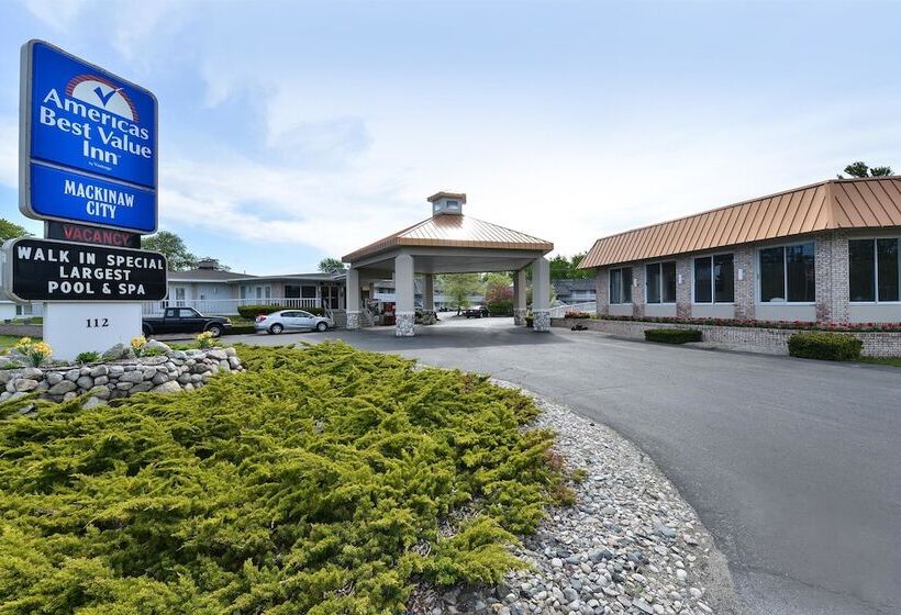 호텔 Americas Best Value Inn Mackinaw City
