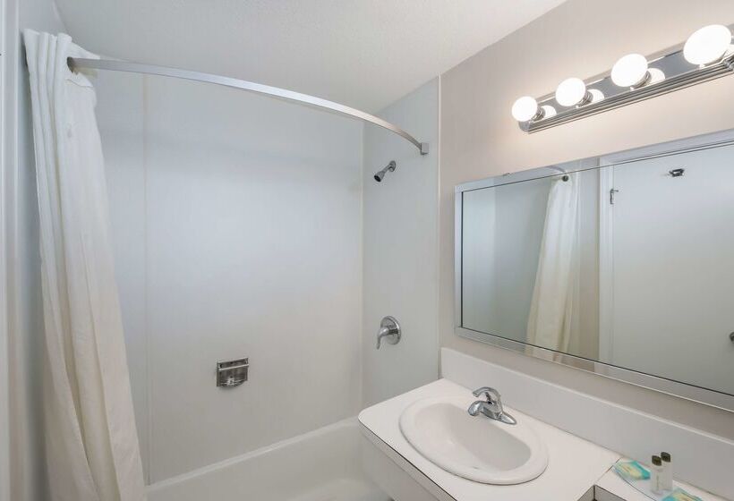 Отель Americas Best Value Inn Painted Post