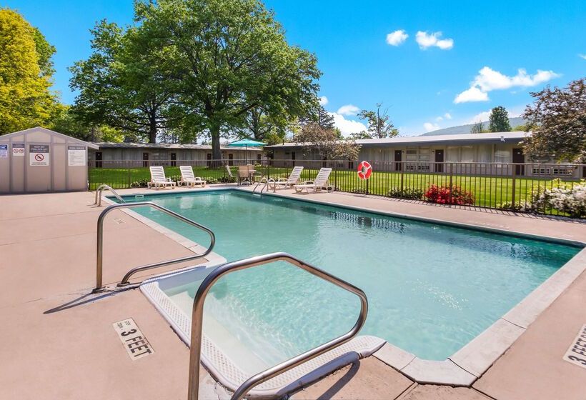 Отель Americas Best Value Inn Painted Post