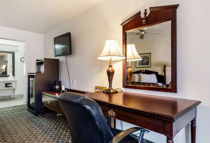 Отель Americas Best Value Inn Paris