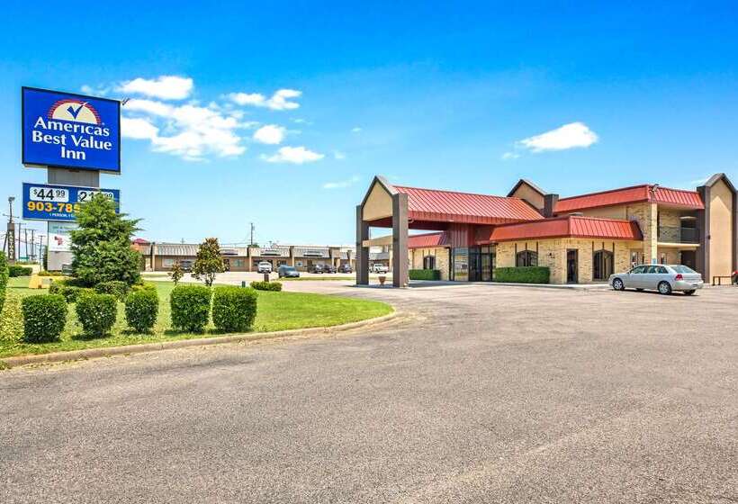 Отель Americas Best Value Inn Paris