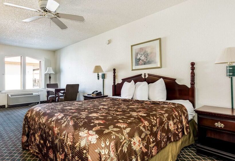 בית מלון כפרי Americas Best Value Inn Paris