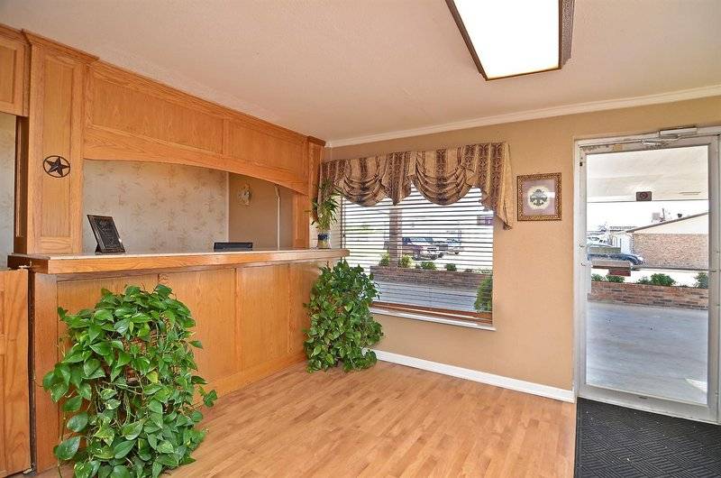 فندق Americas Best Value Inn Crosstimbers
