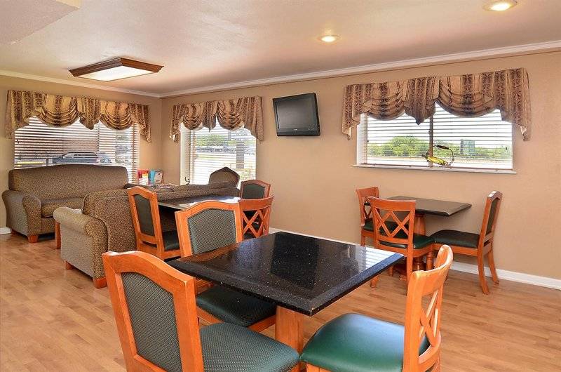 فندق Americas Best Value Inn Crosstimbers