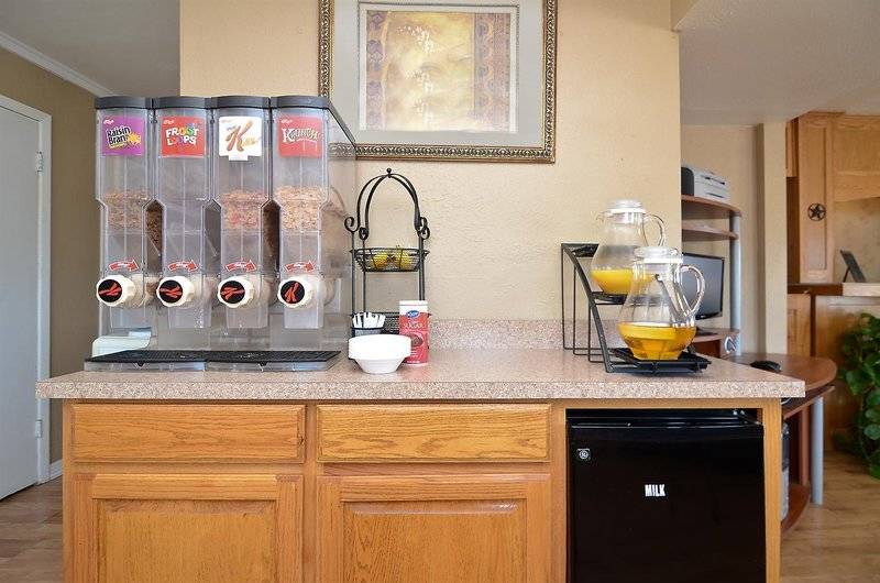 فندق Americas Best Value Inn Crosstimbers