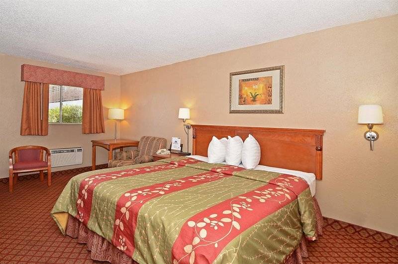 فندق Americas Best Value Inn Crosstimbers