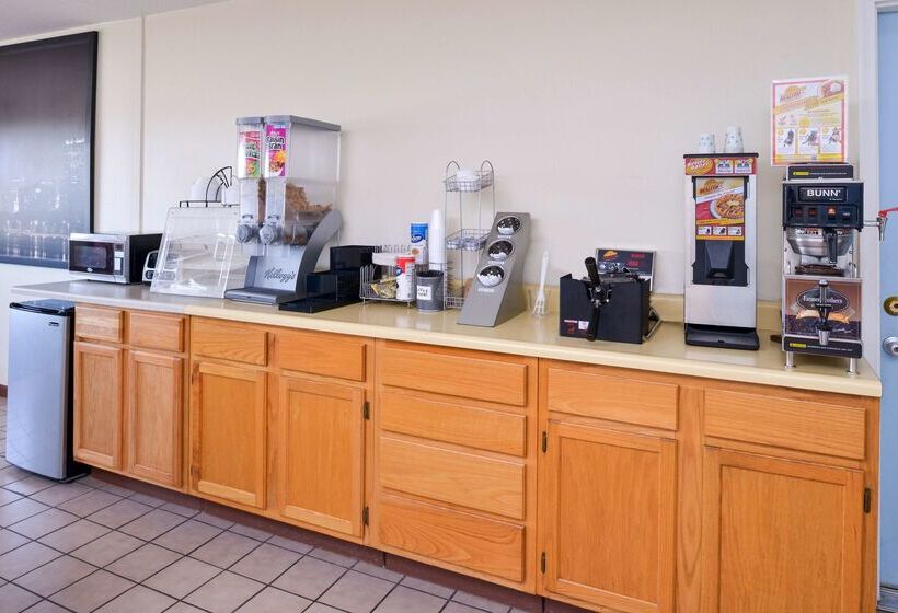 ホテル Americas Best Value Inn Sullivan