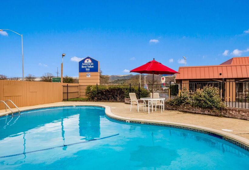 בית מלון כפרי Americas Best Value Inn Ukiah