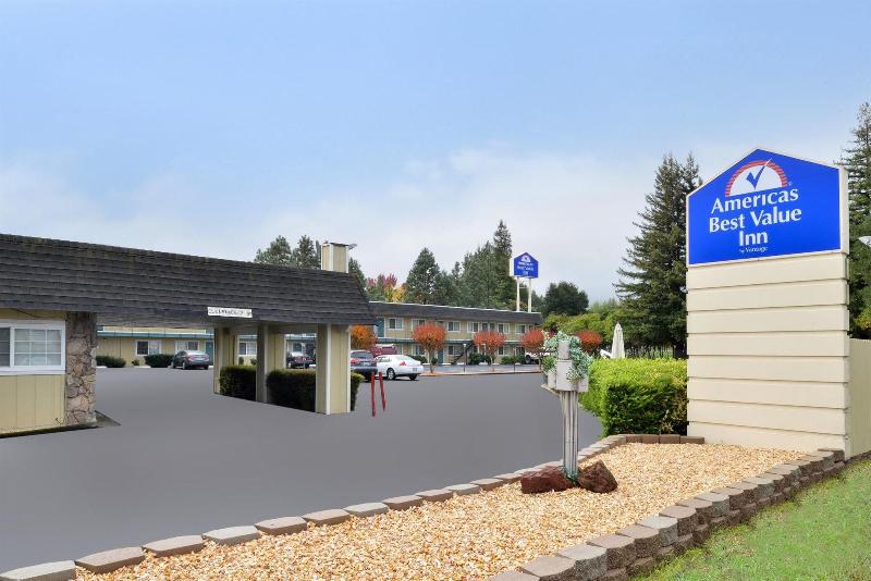 호텔 Americas Best Value Inn Ukiah