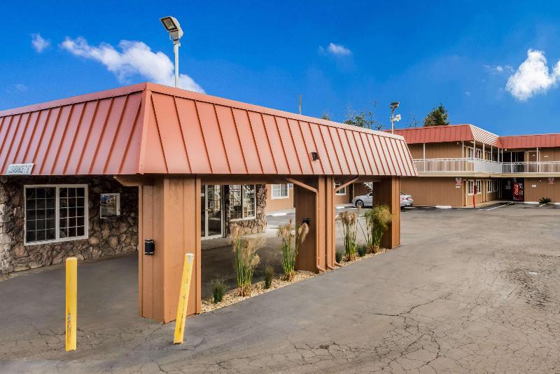 בית מלון כפרי Americas Best Value Inn Ukiah
