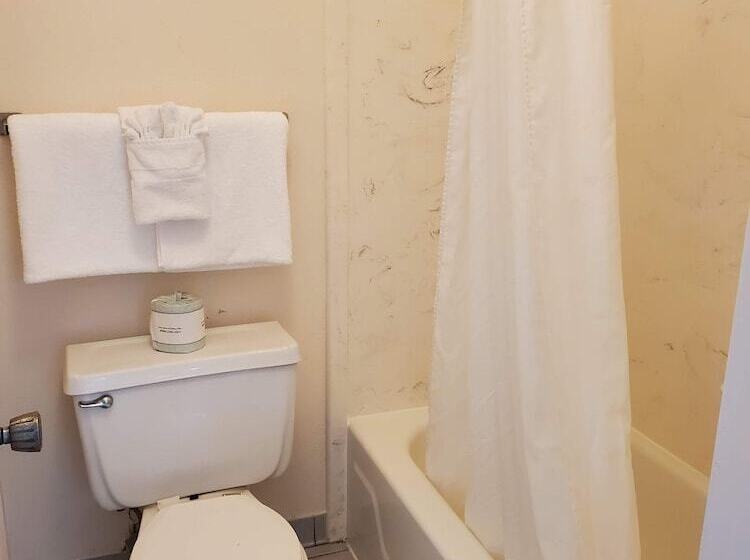 בית מלון כפרי Americas Best Value Inn Wildersville