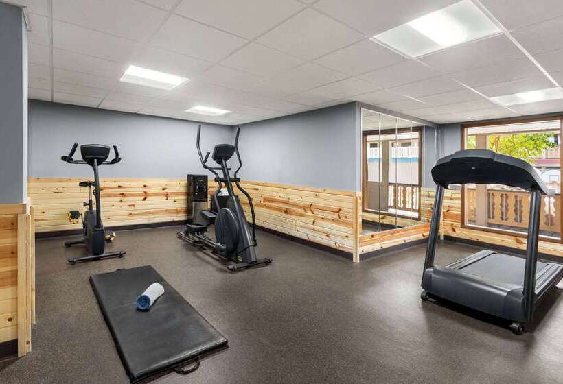 فندق Americinn By Wyndham La Crosse Riverfrontconference Center