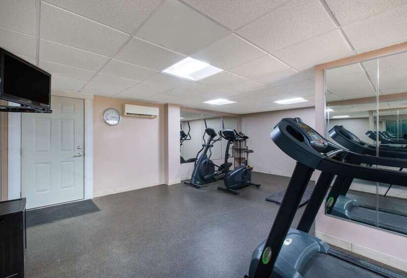 فندق Americinn By Wyndham La Crosse Riverfrontconference Center