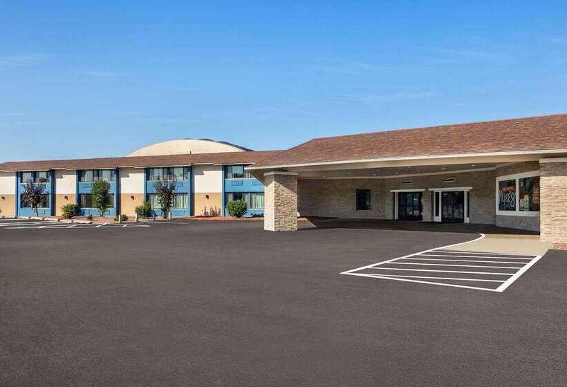 فندق Americinn By Wyndham La Crosse Riverfrontconference Center