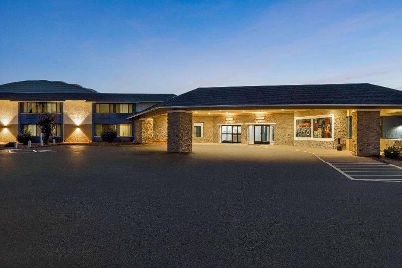 فندق Americinn By Wyndham La Crosse Riverfrontconference Center