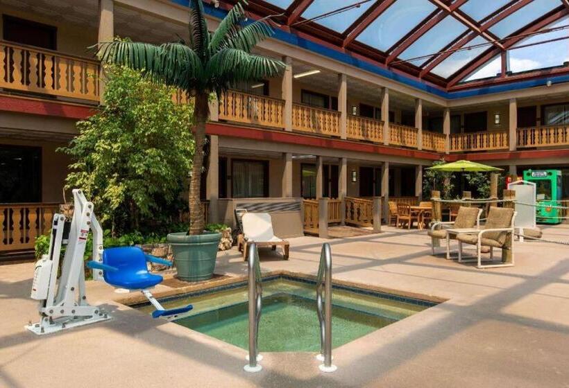 فندق Americinn By Wyndham La Crosse Riverfrontconference Center