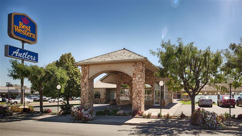 בית מלון כפרי Antlers Inn