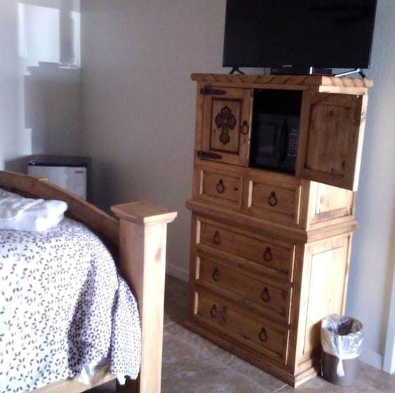 בית מלון כפרי B.a.s.i.c. Lodgings