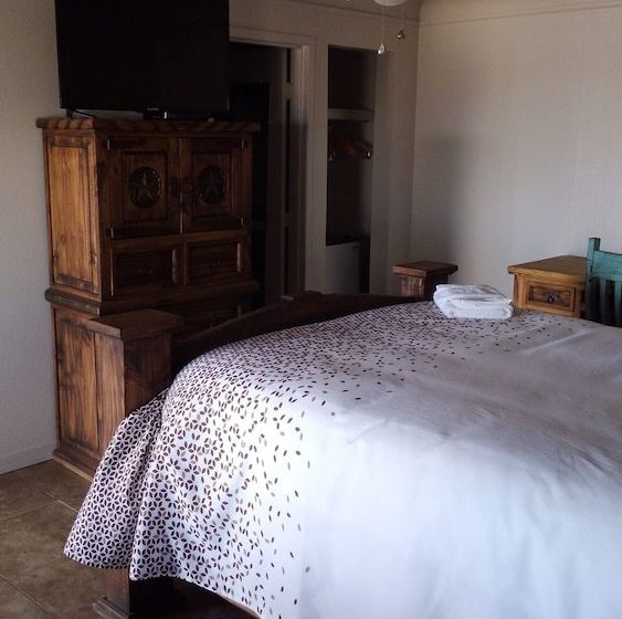 בית מלון כפרי B.a.s.i.c. Lodgings