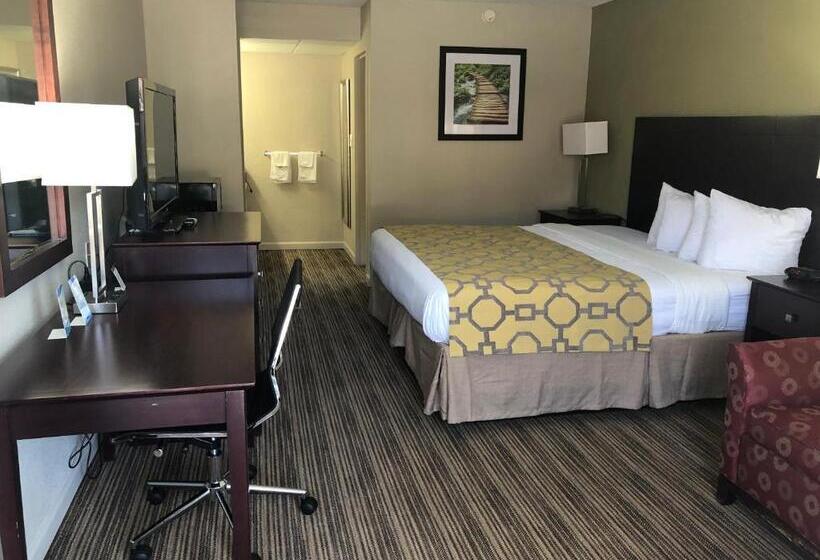 هتل Quality Inn