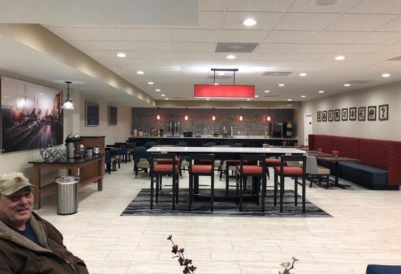 هتل Quality Inn