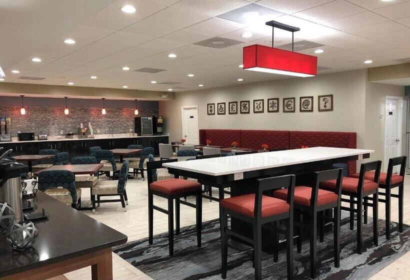 فندق Quality Inn