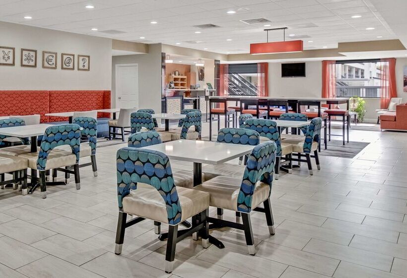 فندق Quality Inn