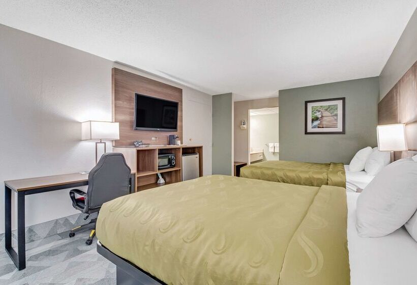 فندق Quality Inn
