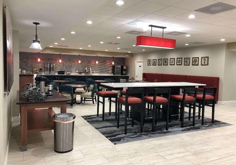 فندق Quality Inn