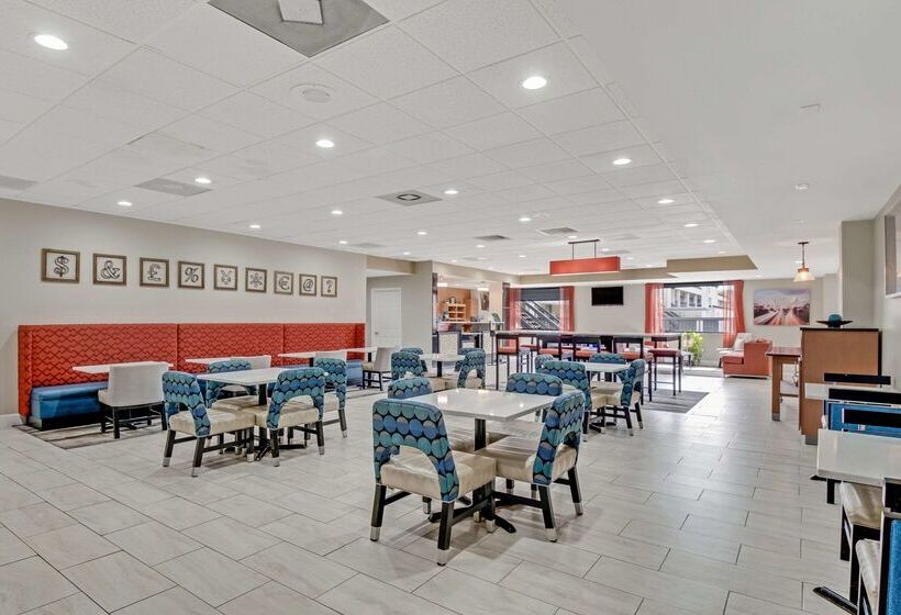 فندق Quality Inn