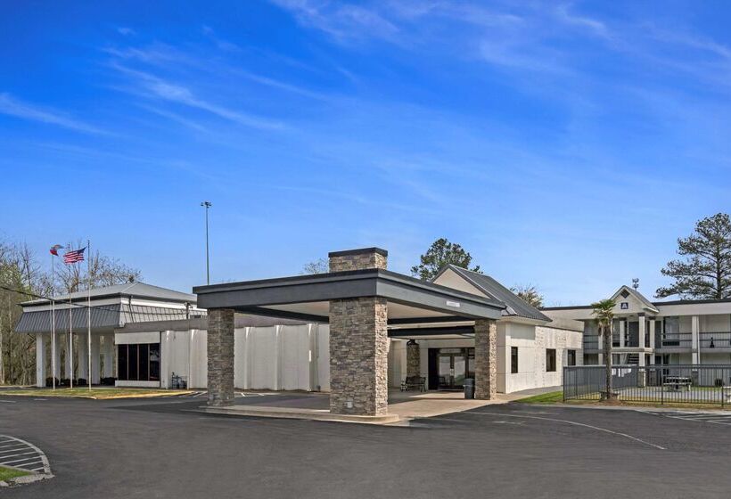 فندق Quality Inn