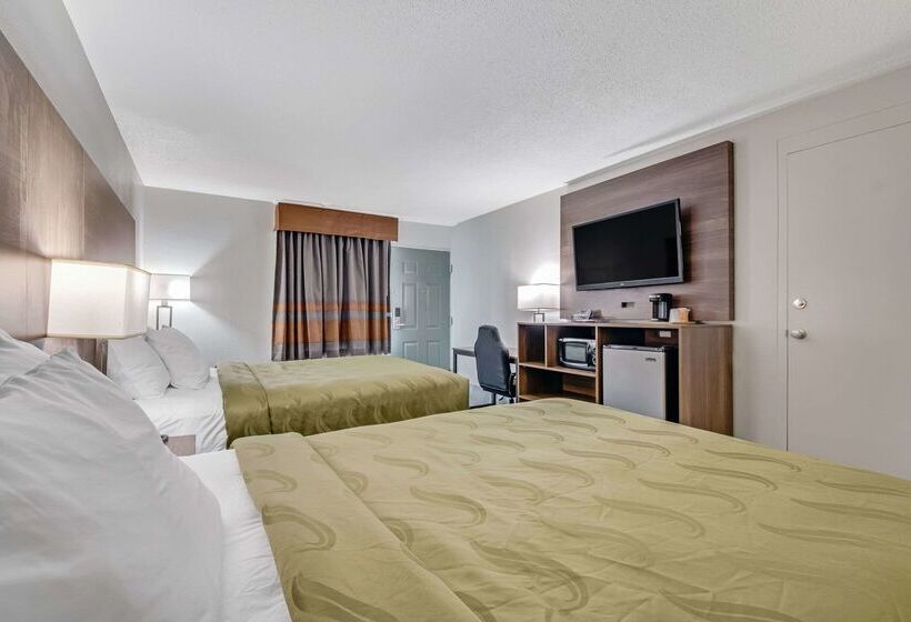 فندق Quality Inn